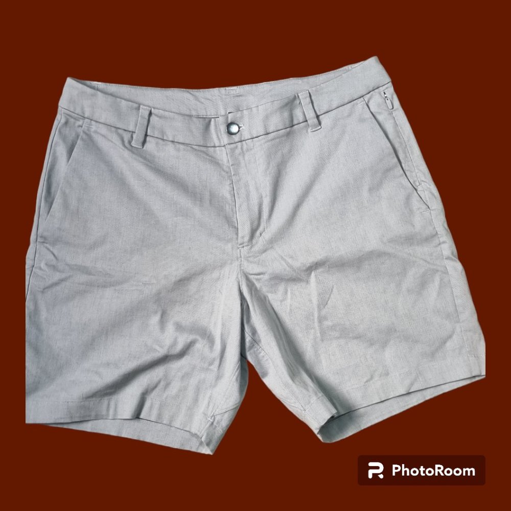 LULULEMON  men's commission short